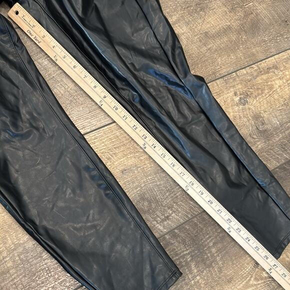 Torrid Women's Sky High Skinny Faux Leather High Rise Pant Black Size 14 - Picture 5 of 9